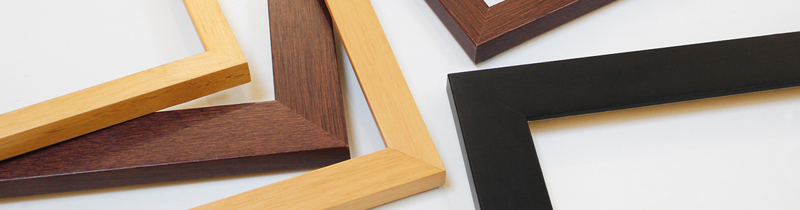 Flat Ramin Desk